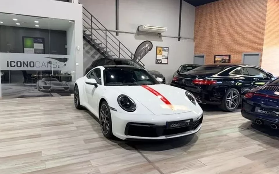 PORSCHE 911 Carrera Coupé PDK