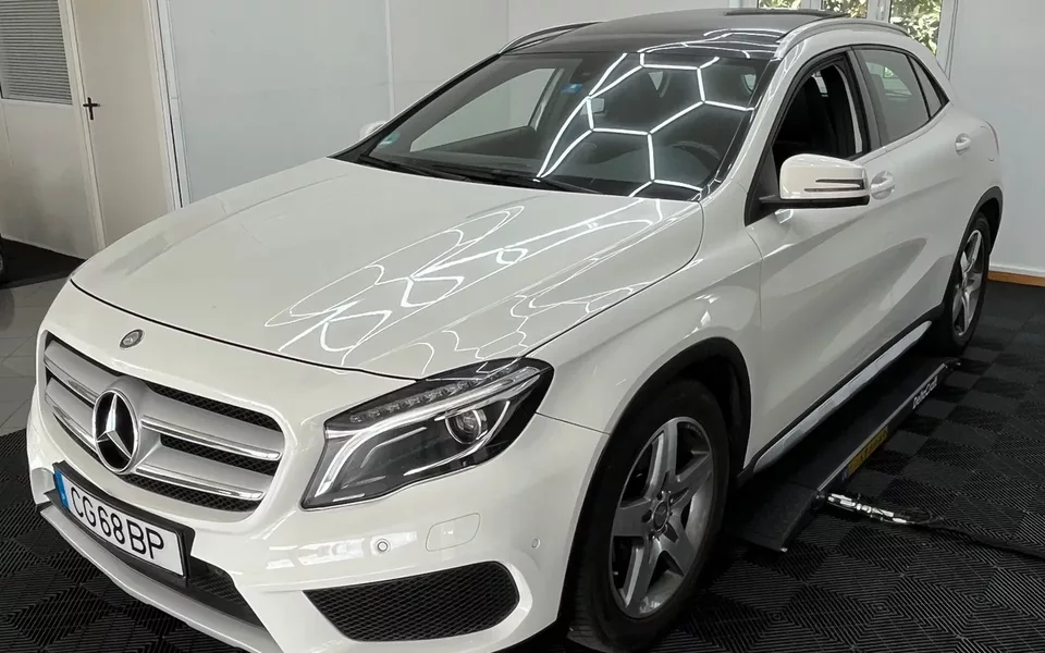 Mercedes-Benz GLA 220 CDI 4Matic 7G-DCT AMG Line