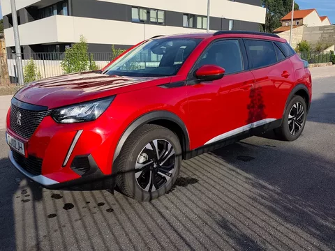 Peugeot 2008 PureTech 130 EAT8 Allure