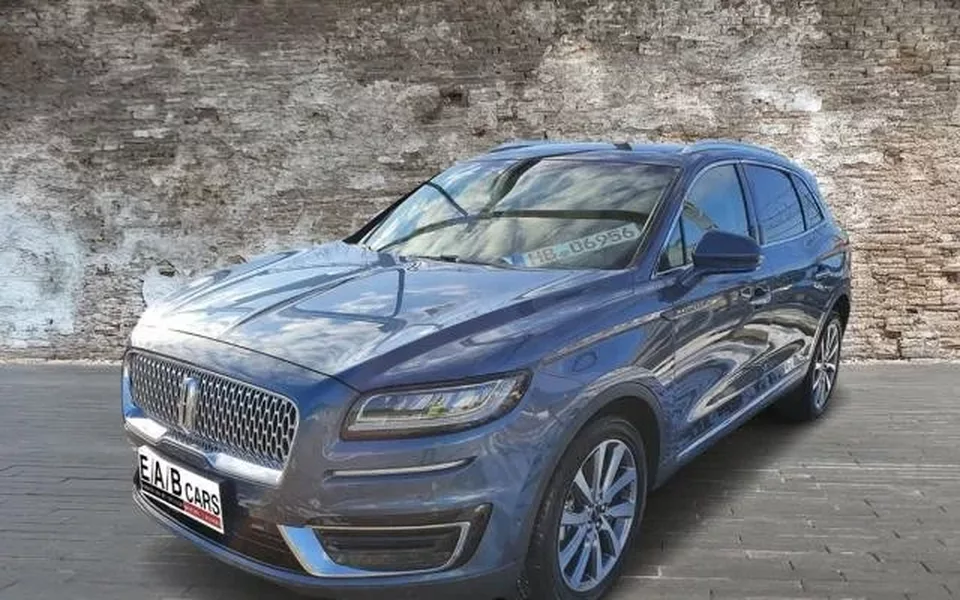VOLKSWAGEN Touareg -Equivalente al Lincoln Nautilus 2.0L EcoBoost AWD