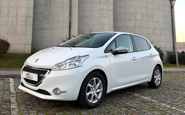 Peugeot 208 1.2 VTi SE Style