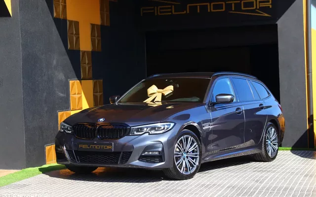 BMW 320
