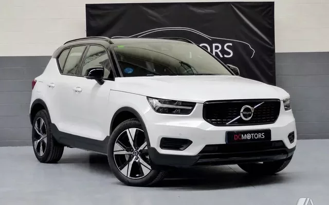 VOLVO XC40 XC40 T4 Recharge R-Design Aut. - 28900€ en La puebla de alfindÉn