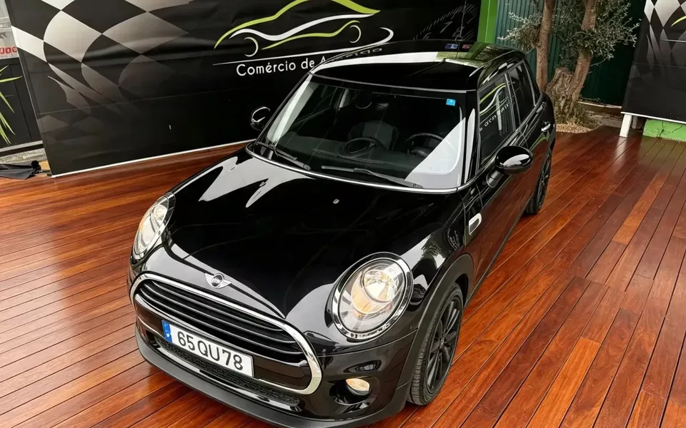 MINI 5 Portas Cooper D Auto