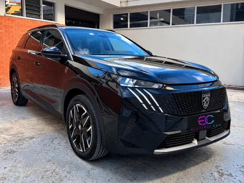 Peugeot 5008 195 e-DSC7 GT Exclusive