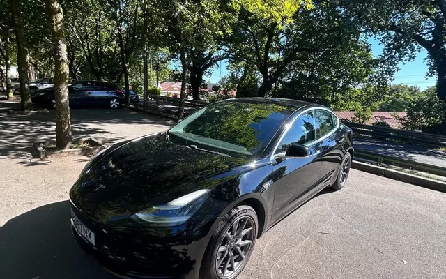 Tesla Model 3 Standard Range Plus RWD