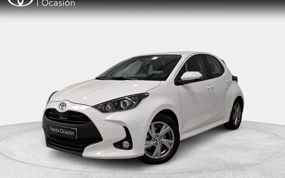 TOYOTA Yaris 1.5 120H Active Plus