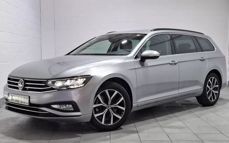 VOLKSWAGEN Passat Passat Variant 1.5 TSI ACT Executive DSG7 110kW