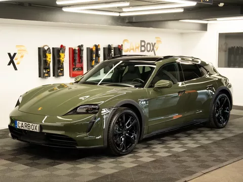 Porsche Taycan Cross Turismo 4