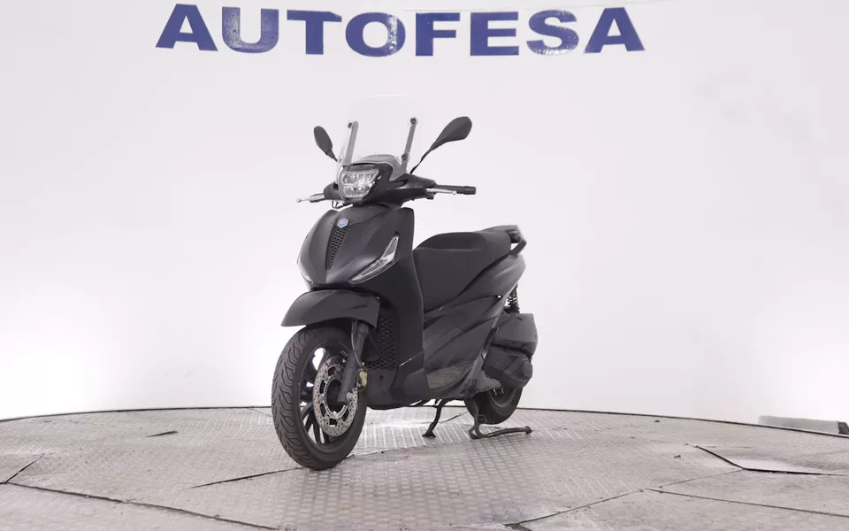 Piaggio Beverly 300 BEVERLY 300 HPE 26CV ABS