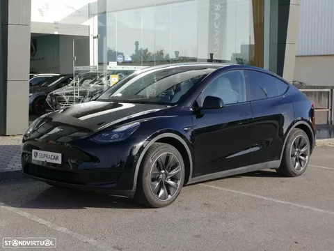 Tesla Model Y Standard