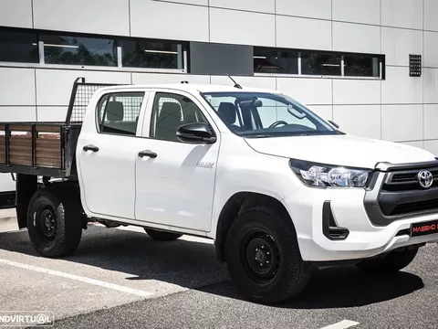 Toyota Hilux 2.4 D-4D 2WD CD CM