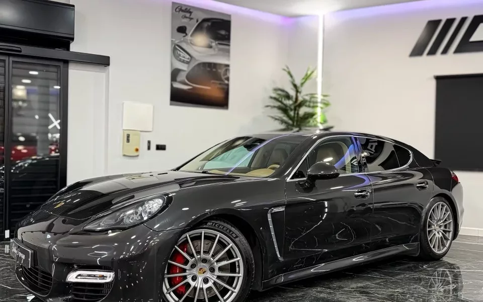 PORSCHE Panamera Panamera Turbo Aut.