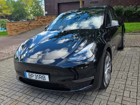 Tesla Model Y Long Range Dual Motor AWD