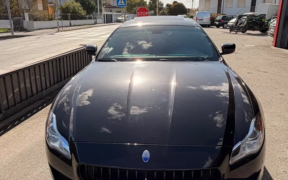 Maserati Quattroporte 3.0 V6