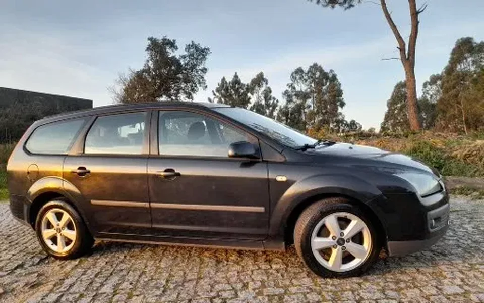 Ford Focus 1.4 16V Sport