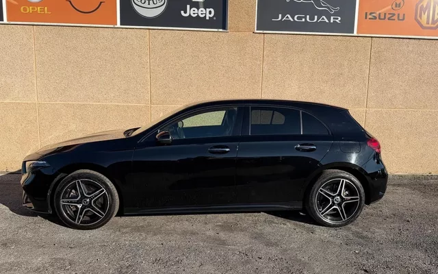 Mercedes-Benz A 250 e AMG Line