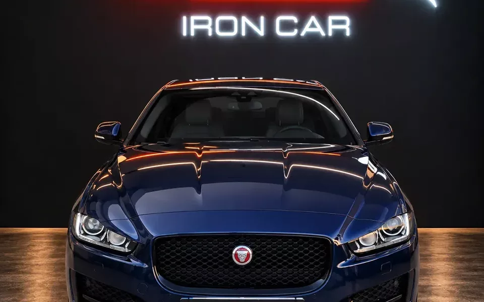 Jaguar XE