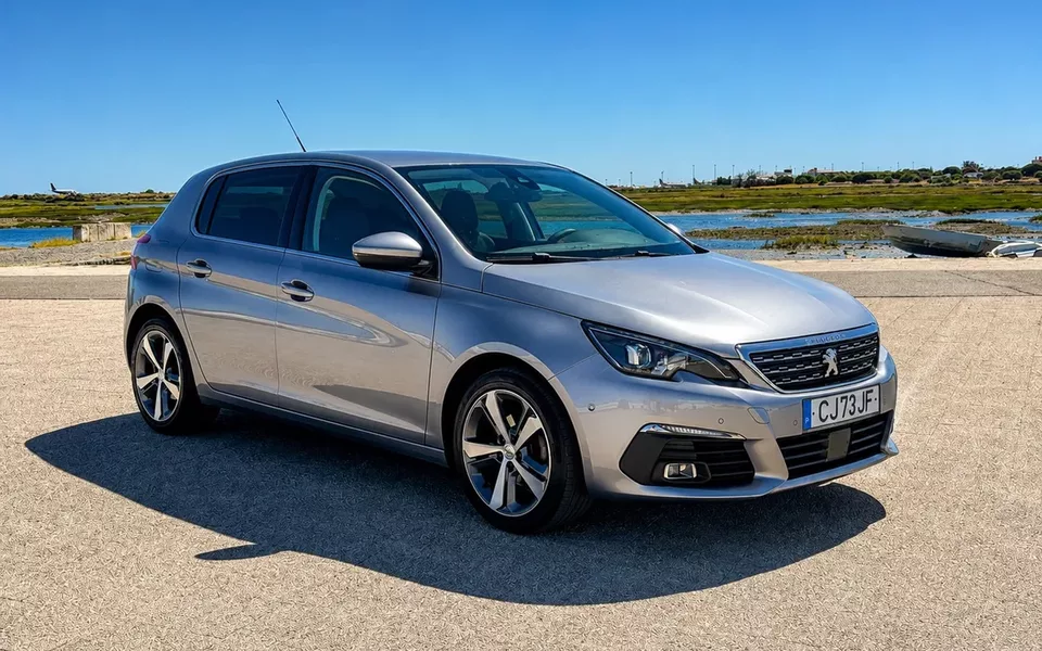 Peugeot 308 1.2 PureTech Allure Full LED