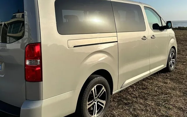 Peugeot Traveller 2.0 BlueHDi L3H1 Active Long