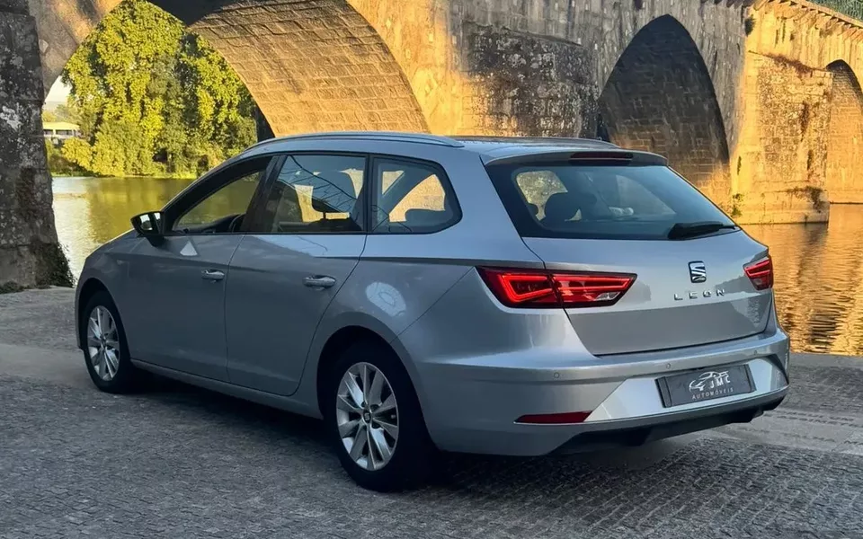 SEAT Leon ST 1.6 TDI S&S DSG Style