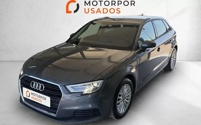 Audi A3 Sportback 1.6 TDI Attraction