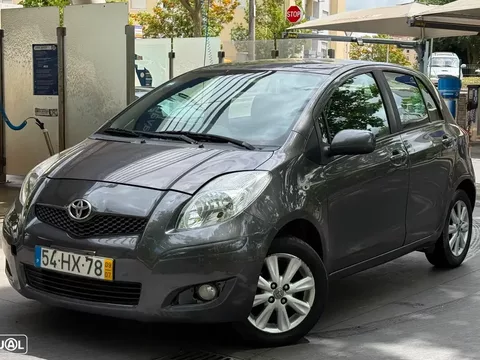 Toyota Yaris 1.0 VVT-i AC Manual