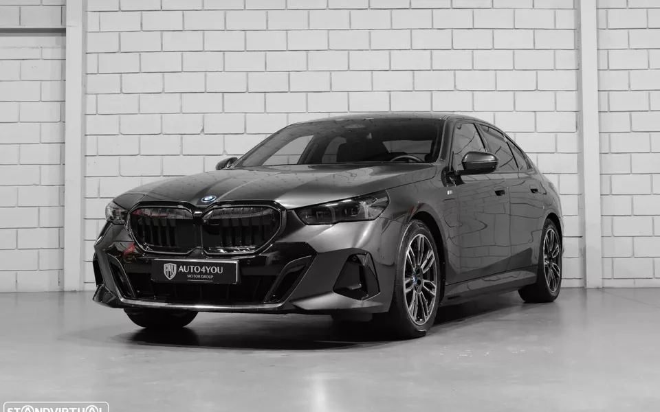 BMW 530 e Pack Desportivo M Pro