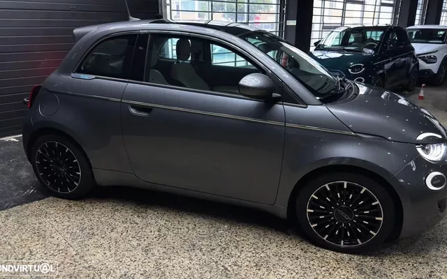 Fiat 500e 42kWh la Prima (by Bocelli)