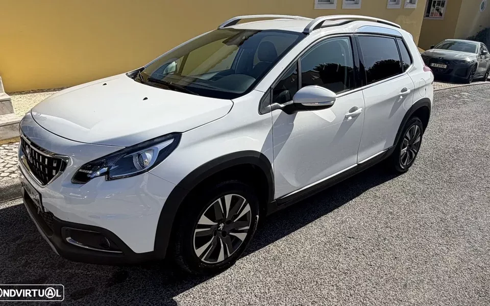 Peugeot 2008 1.2 PureTech Allure Pack