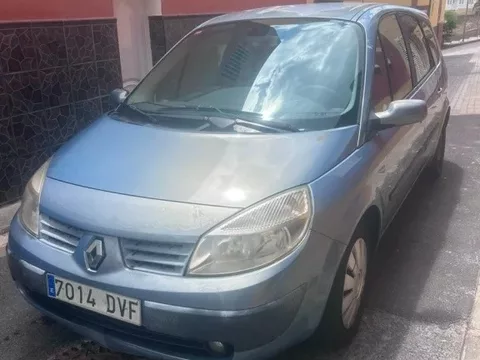 RENAULT Scénic Grand Scénic 1.6 16v Confort Dynamique