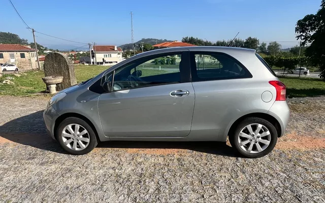 Toyota Yaris 1.0 VVT-i Cool Edition