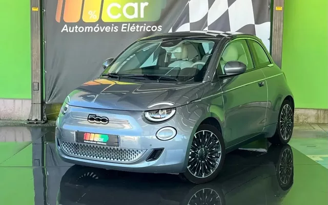 Fiat 500e La Prima