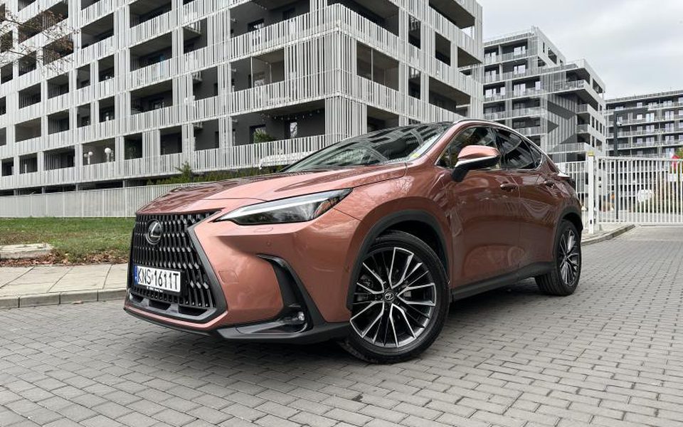 Lexus NX 2024