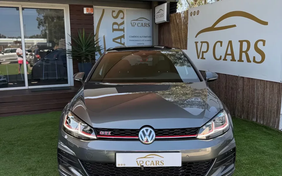 VW Golf 2.0 TSI GTI DSG Performance