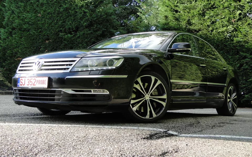Volkswagen PHAETON 2011