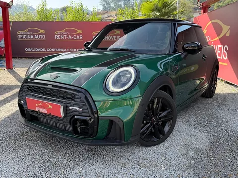 MINI 3 Portas Cooper S Aut. JCW