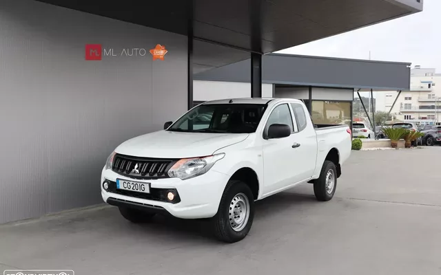 Mitsubishi L200 2.4 DI-D CD Invite 4WD