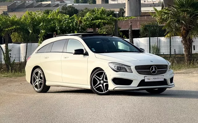 Mercedes-Benz CLA 220 d Shooting Brake AMG Line Aut.