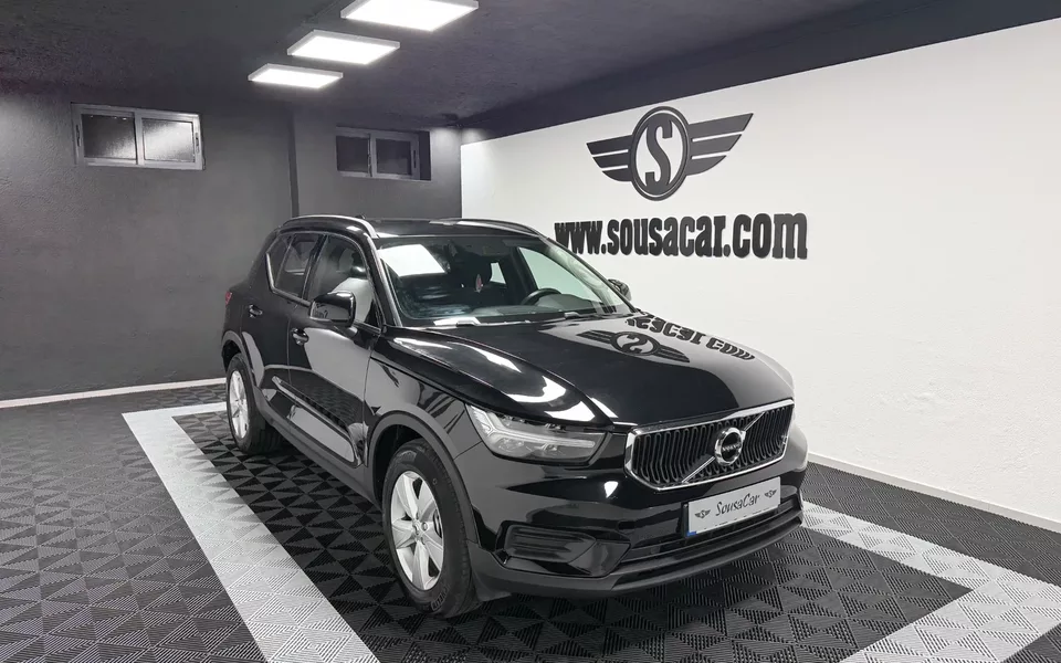 Volvo XC 40 1.5 T2 Momentum Plus