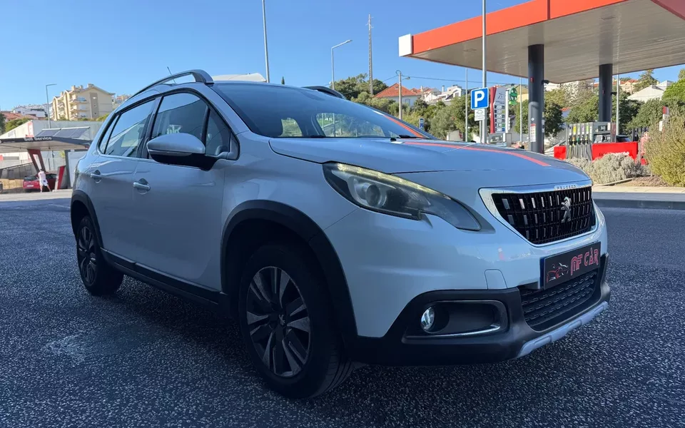 Peugeot 2008 PureTech 110 GPF Stop&Start EAT6 Allure
