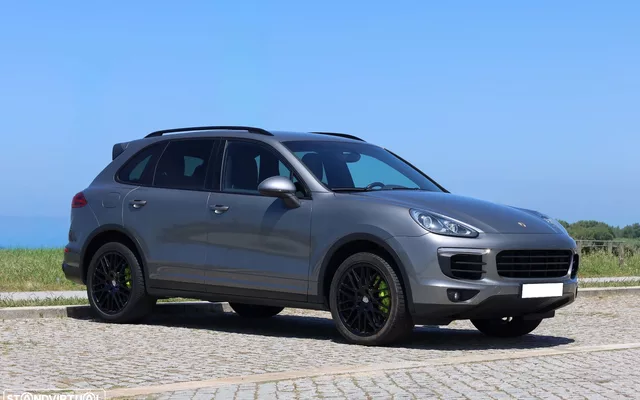 Porsche Cayenne S E-Hybrid