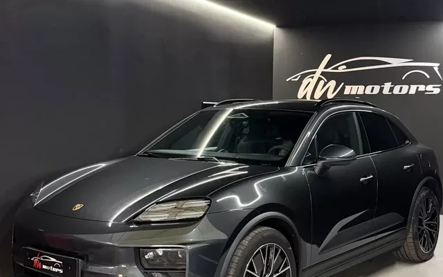Porsche Macan Electric 4S