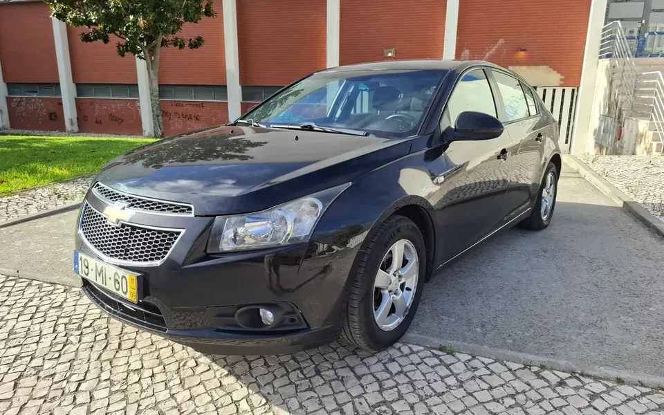 Chevrolet Cruze 1.6 LT
