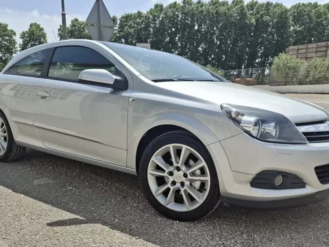OPEL Astra Astra GTC 1.8 16v Cosmo 140