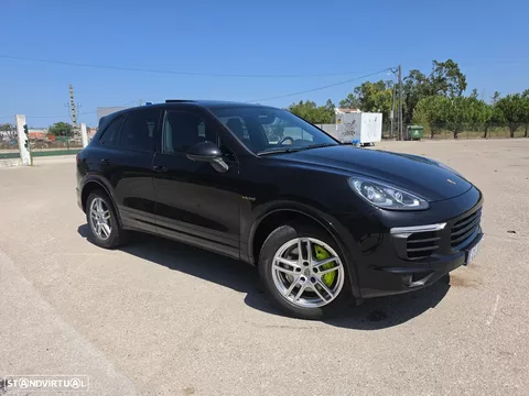 Porsche Cayenne S E-Hybrid Platinum Edition
