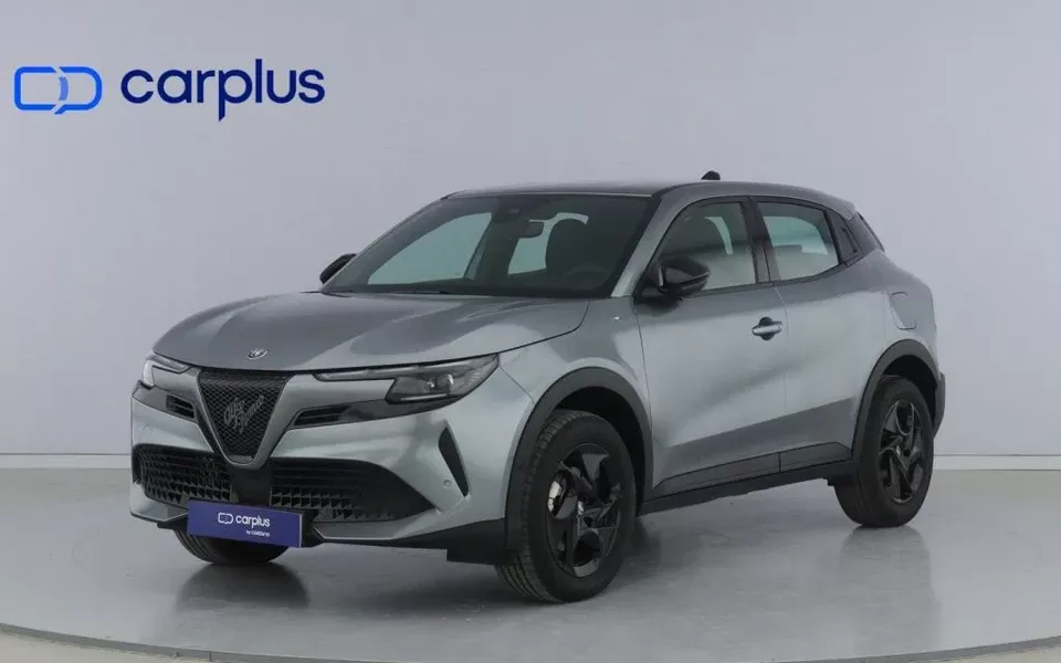 Alfa Romeo Junior 54 kWh Intensa