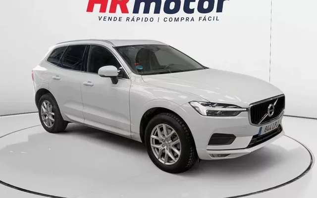 VOLVO XC60 XC60 B4 Momentum Pro FWD Aut.