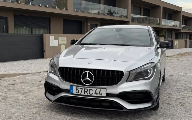 Mercedes-Benz CLA 180
