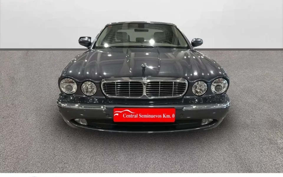 JAGUAR XJ XJ6 2.7D V6 Executive Aut.